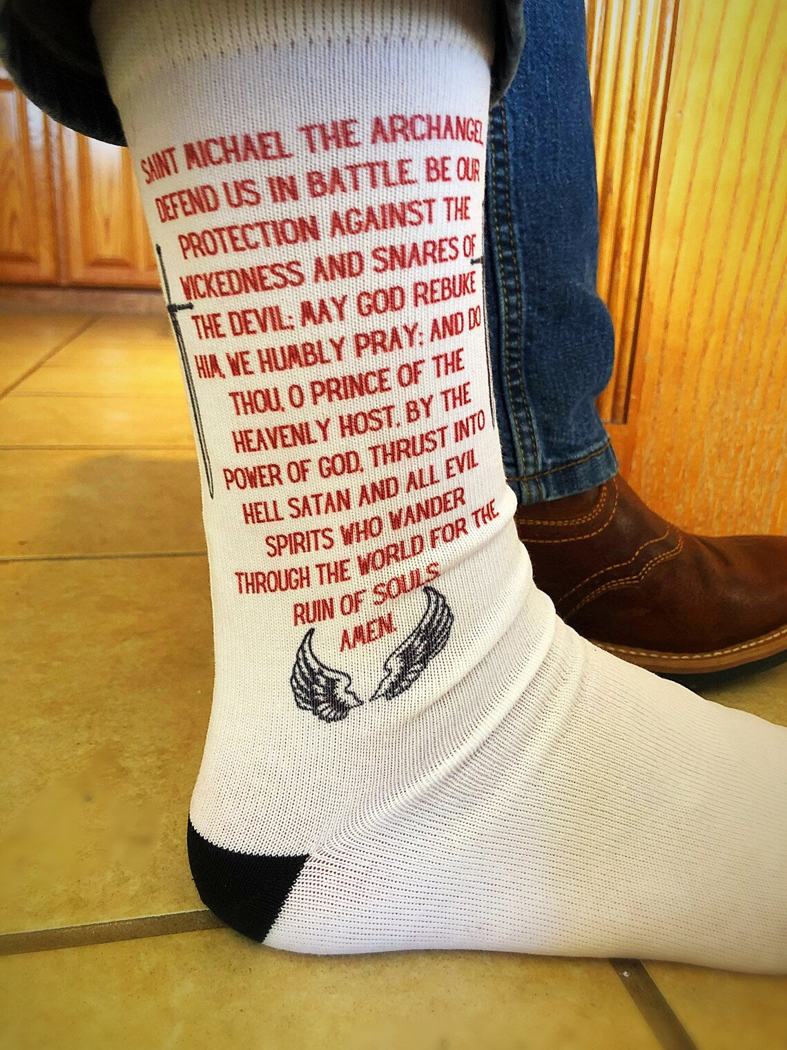 Catholic Men's socks - St. Thomas Aquinas quote